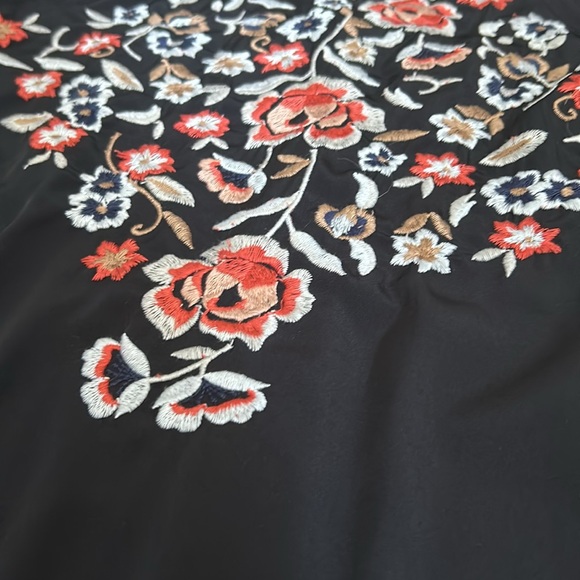 Abercrombie and Fitch blouse - Picture 3 of 8